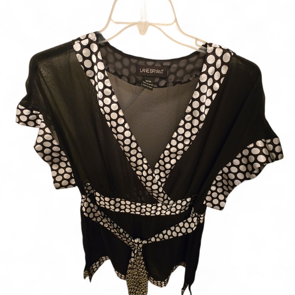 PLUS SIZE****Lane Bryant Black Shirt - Picture 3 of 4